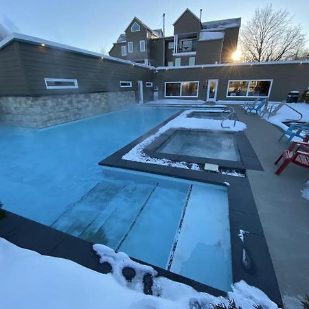 Condos Vacances Msa 2Ch Avec Piscine Et Spas Exterieurs Gratuits 4 Saisons!! Beaupré Εξωτερικό φωτογραφία