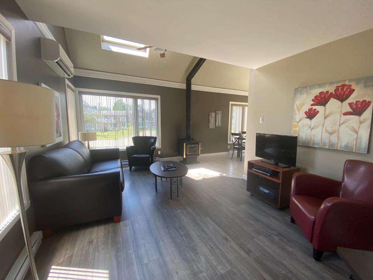 Condos Vacances Msa 2Ch Avec Piscine Et Spas Exterieurs Gratuits 4 Saisons!! Beaupré Εξωτερικό φωτογραφία