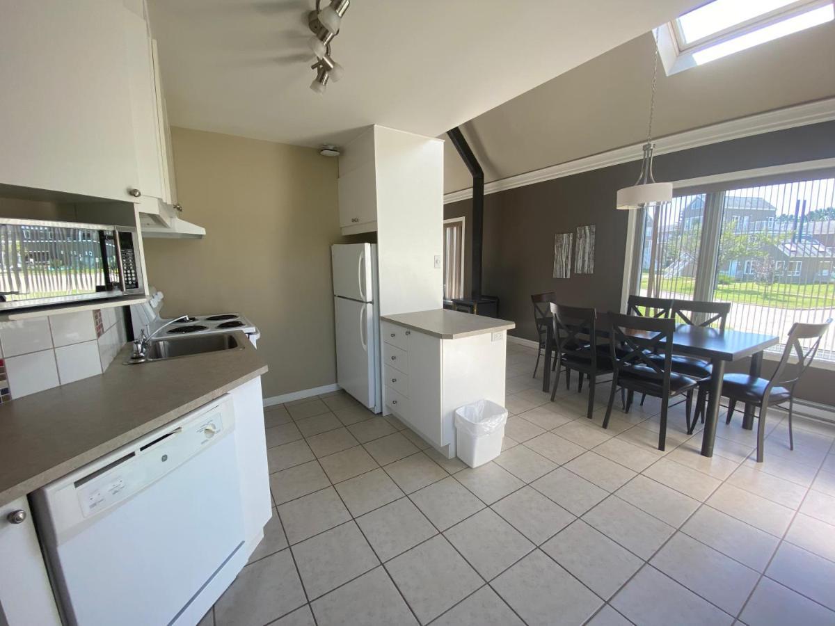 Condos Vacances Msa 2Ch Avec Piscine Et Spas Exterieurs Gratuits 4 Saisons!! Beaupré Εξωτερικό φωτογραφία